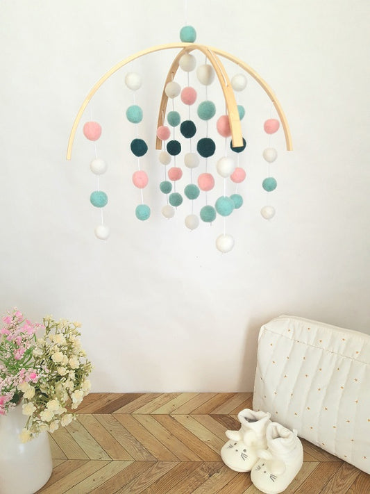 Mobile Bisou Givré - Maison Lalalou | Décoration pour enfant