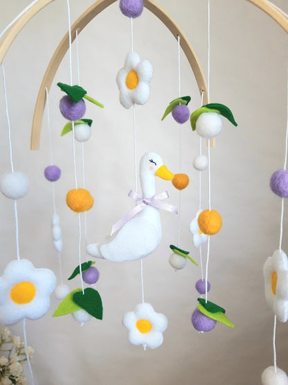 Mobile Sidonie la maman oie - Maison Lalalou | Décoration pour enfant